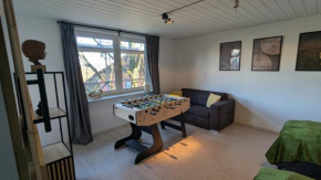 Modern Whg, 6 P, Tischfußball, Balkon